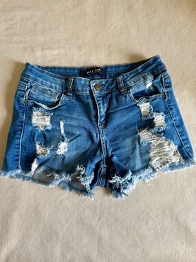 Wax Jean Blue Distressed Frayed Denim Shorts